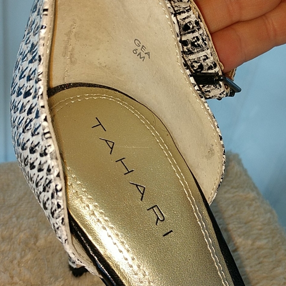 Tahari Heels size 6 - Picture 5 of 8